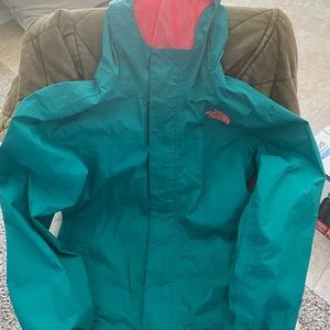 Used play NORTH Face NF Hyvent rain Jack size 7/8